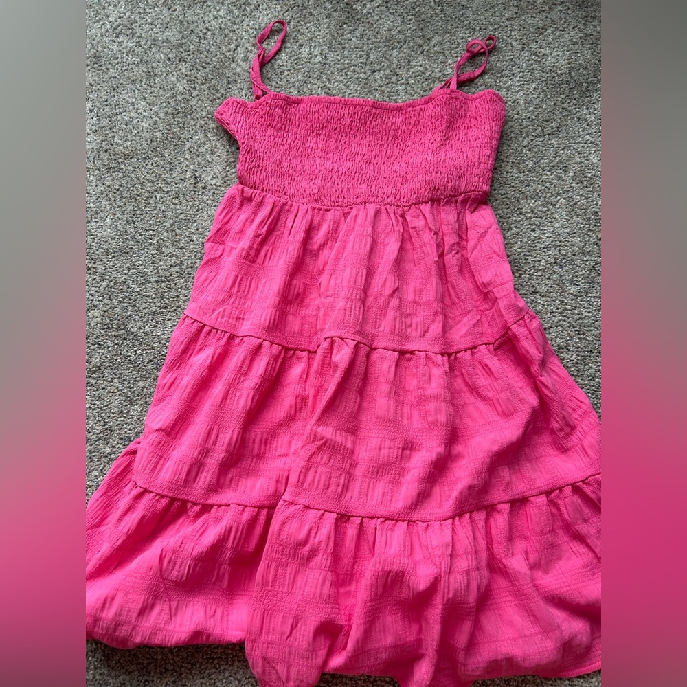 pink dress